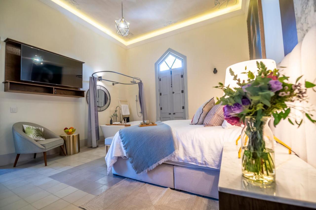 Gala Hotel Boutique グアダラハラ エクステリア 写真